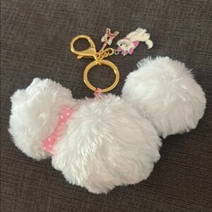 white Fluffy |Disney | Cat Pom Pom Keychain